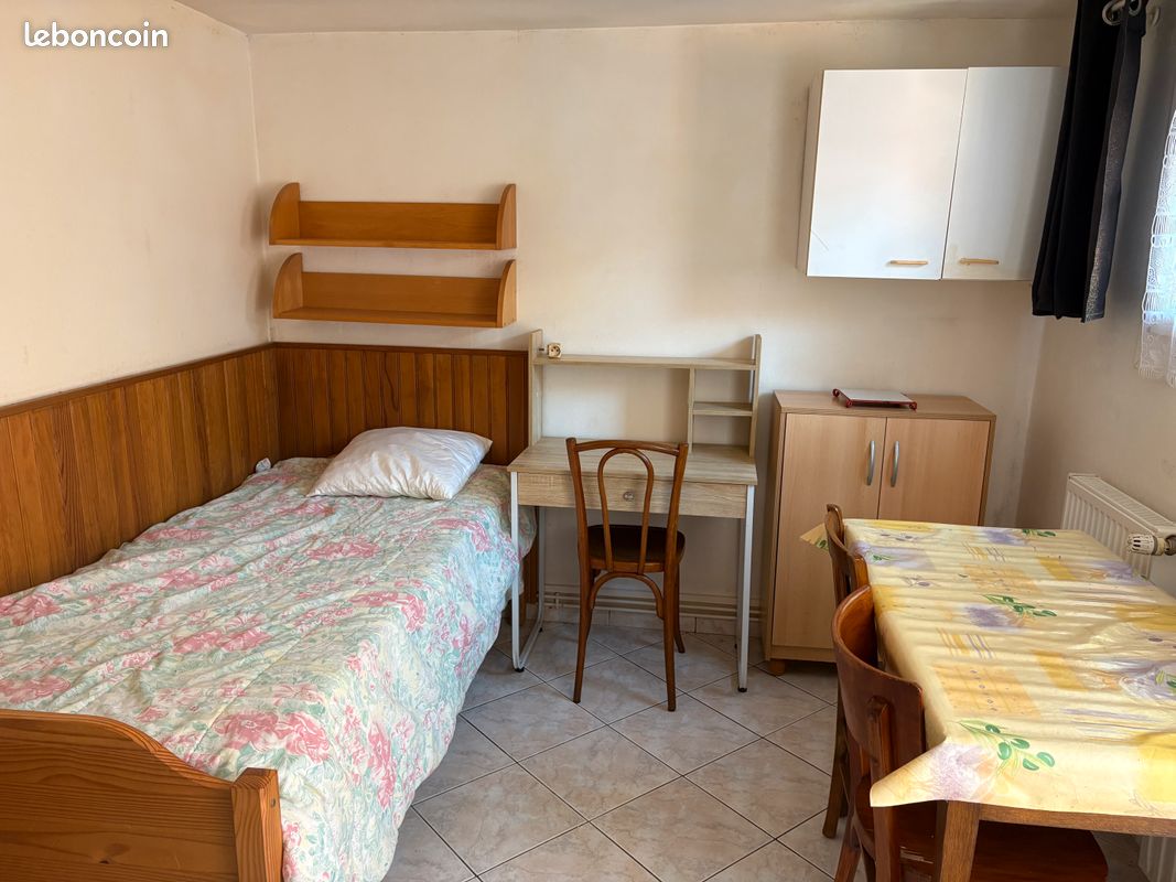 Appartement 1 pièce 18 m² · à Caen · 18 m² · 450 €