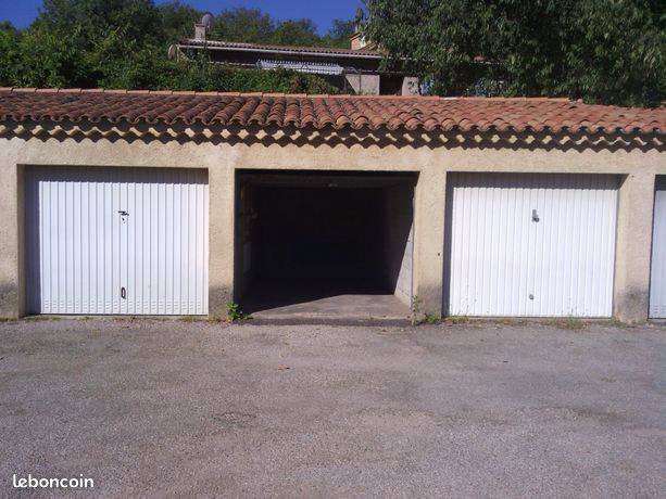 Loue garage individuel fermé quartier Tabary, rue Brel, 83340 Le Luc en Provence