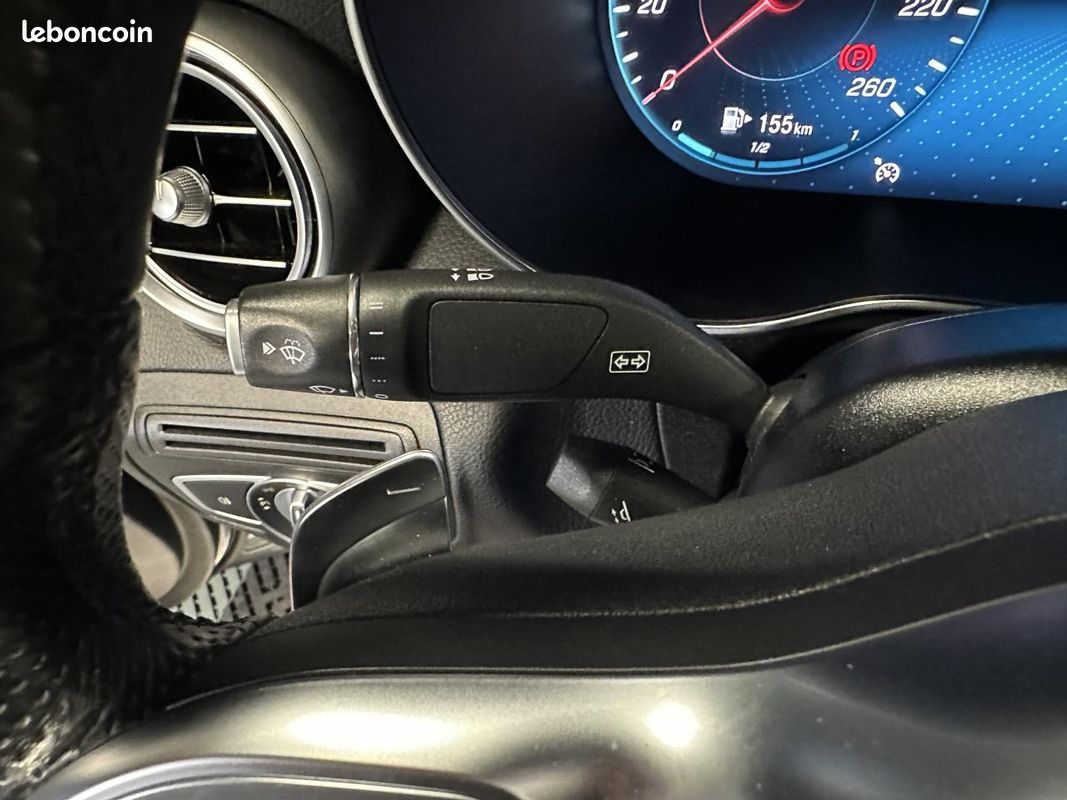MERCEDES-BENZ GLC COUPE 2.0 300 D 245 AMG LINE 9G-Tronic (image 22)