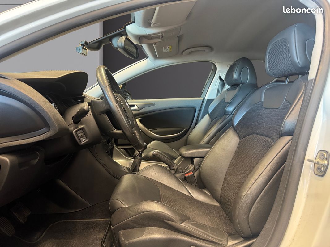 CITROEN C5 III 2.0 BLUE HDI 150 HYDRACTIVE EXCLUSIVE - 150Ch - Garantie 12 mois (image 9)