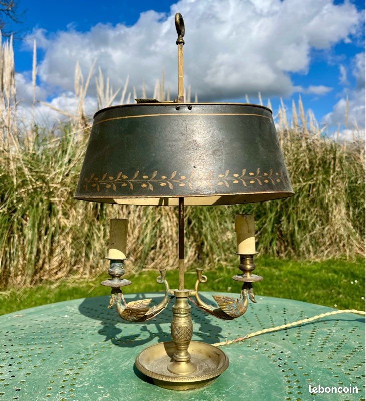 Lampe bouillotte de style Empire bronze doré décors de cygnes Napoléon 1er XIXème siècle porte binets ancienne (image 4)