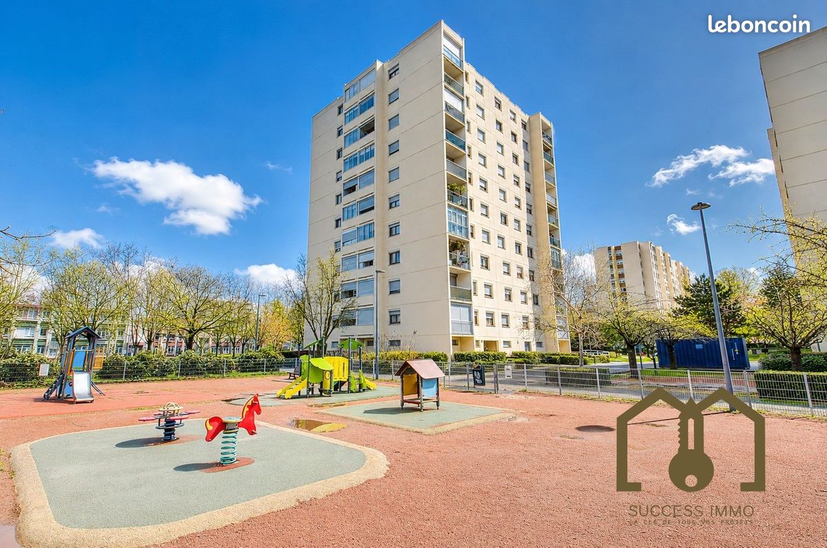Appartement 4 pièces 71 m² · à Vaulx-en-Velin · 71 m² · 125 000 €