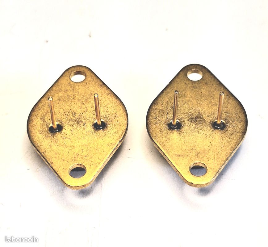 2 transistors complémentaires 2N3715-2N3790 (image 2)