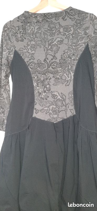 Robe Tunique LMV Modèle Osaka Taille 44 - Noire, Manches Courtes, Occasion Très Bon état