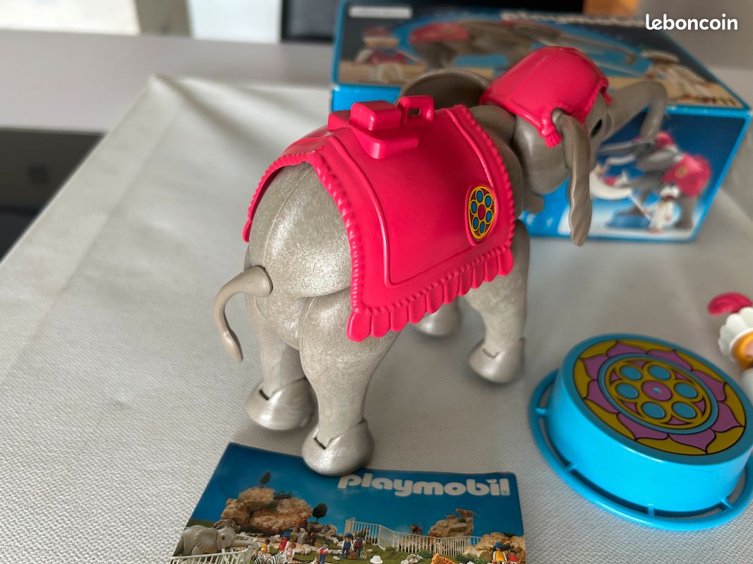 Lot Playmobil Vintage Cirque 1988 - Tabouret, Podium, Numéro D'éléphant, Set 3711, Occasion Bon état