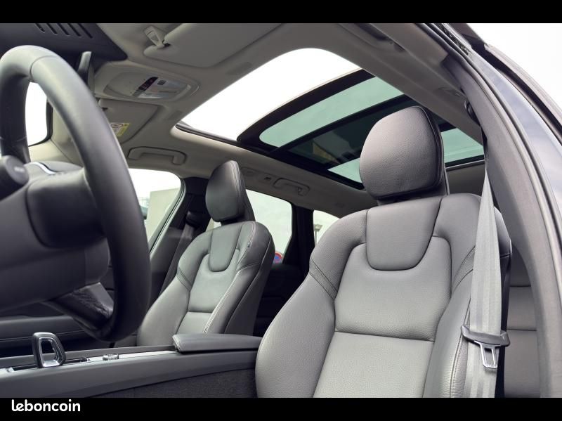 Volvo XC60 T6 Hybride Rechargeable 253 + 145ch Ultra Style Dark Geartronic 8 AWD (image 30)
