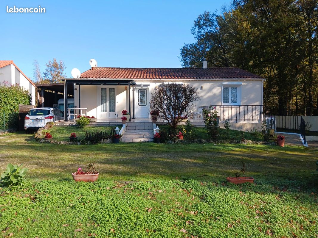 Maison 6 pièces 200 m² · à Breuillet · 200 m² · 350 000 €