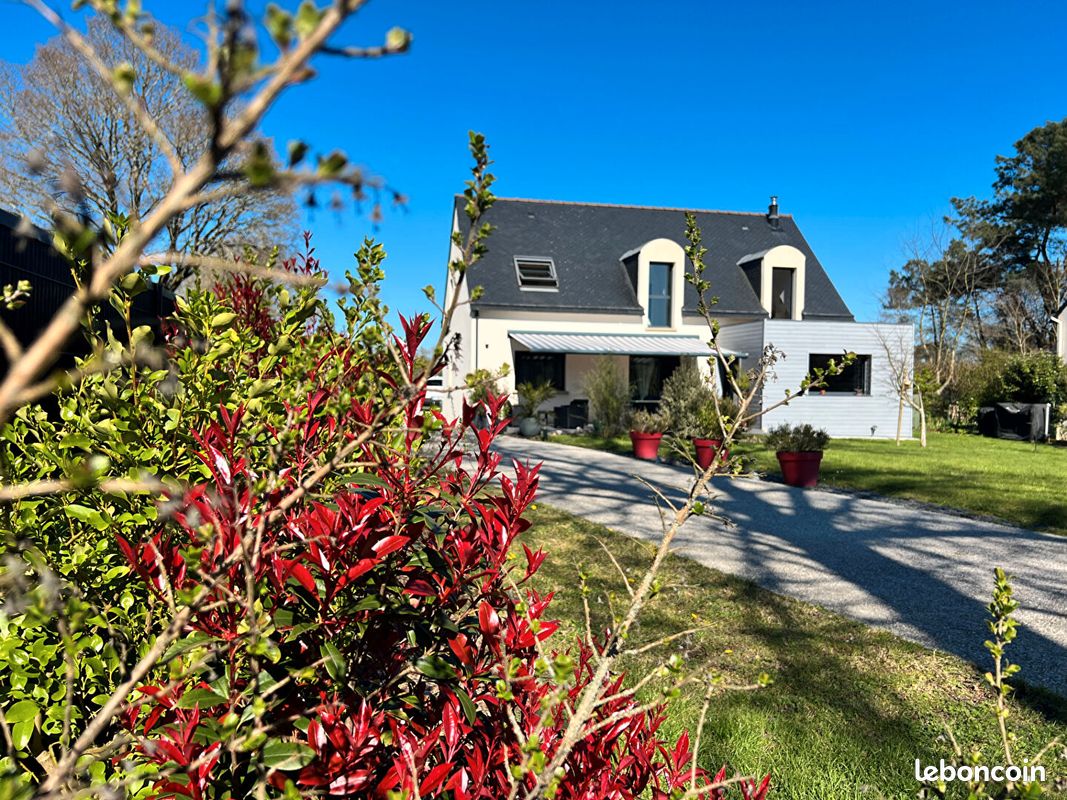 Maison 7 pièces 155 m² · à Plumergat · 155 m² · 449 886 €