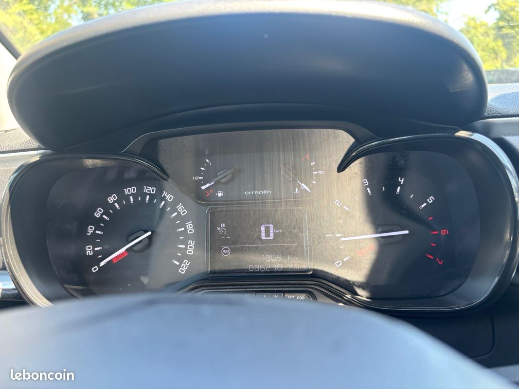 Citroen C3 1.6 blue hdi 75ch feel business (image 4)