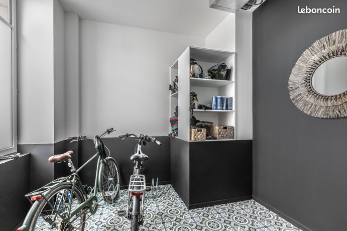 Maison 7 pièces 300 m² — 17
