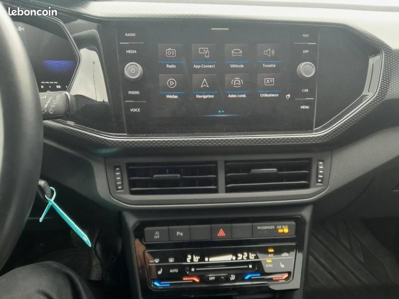 Volkswagen T-Cross 1.0 TSI 110ch Life Plus DSG7 (image 8)