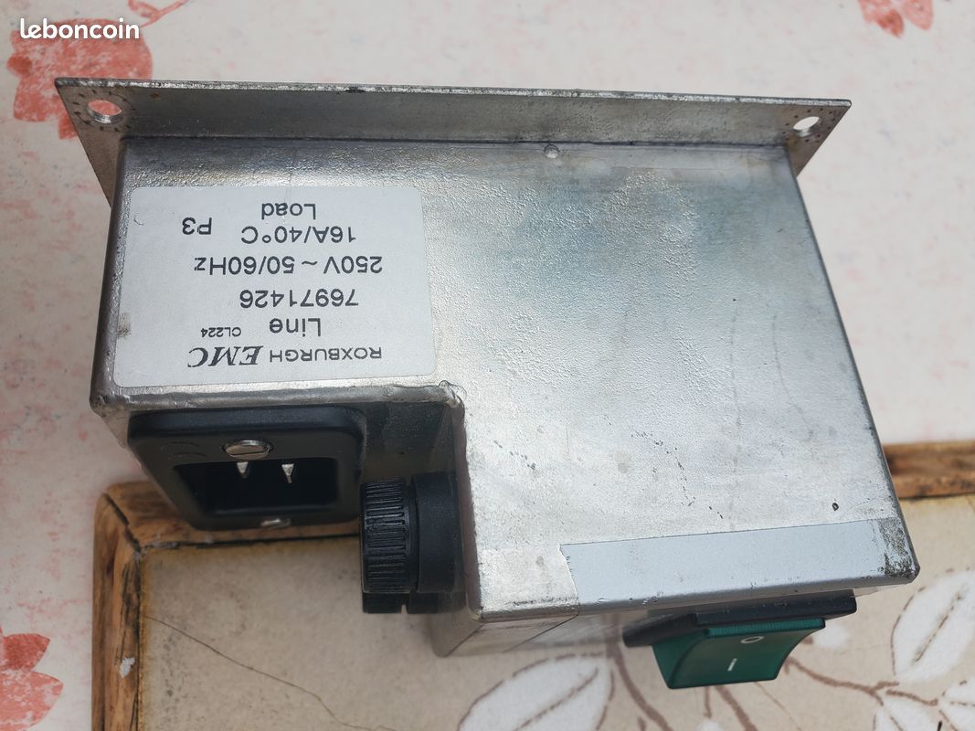 Bloc prise secteur C19 filtré avec Inter & Voyant +2 Portes Fusibles 6.3x32mm 250v/16A max (image 6)