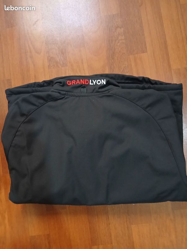 Veste neuve taille M (image 2)