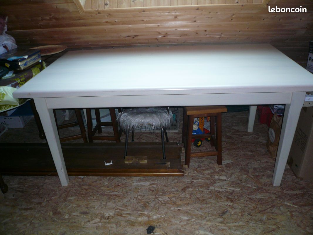 Table (image 1)