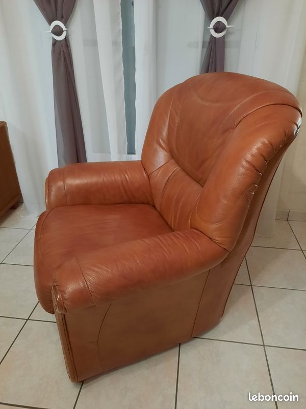 Fauteuil en cuir marron (image 2)