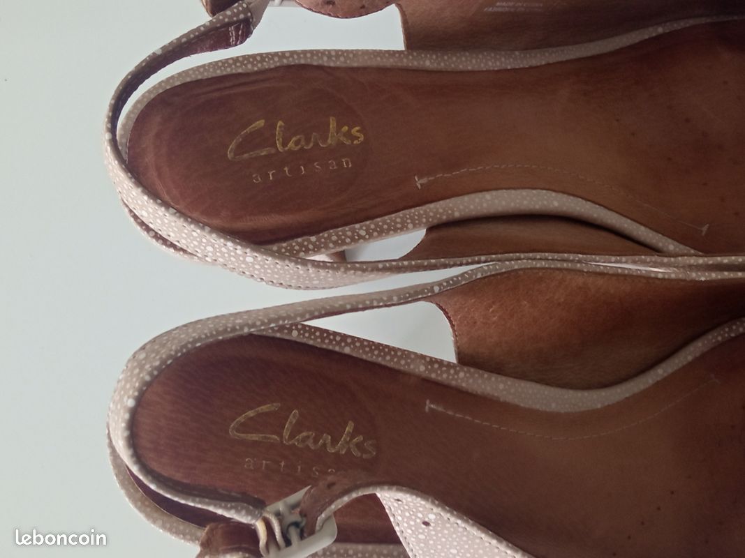 Sandales à talons rose poudré "Clarks" (image 5)