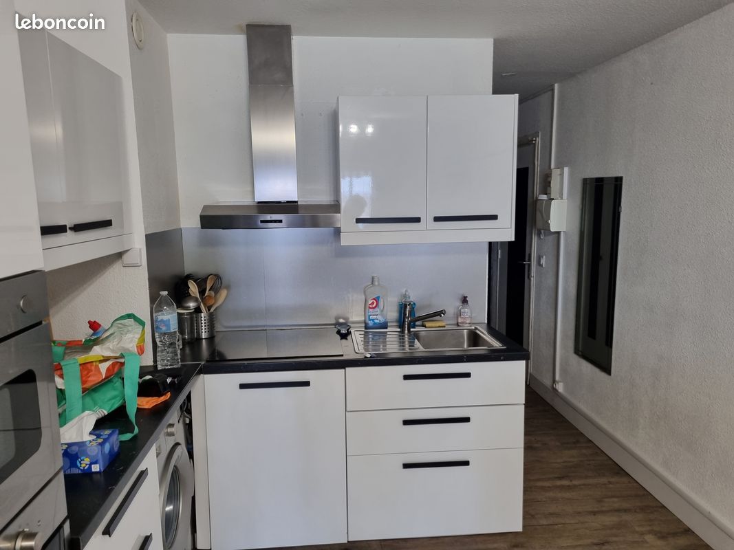 Appartement 3 pièces 50 m² · à Sète · 50 m² · 890 €