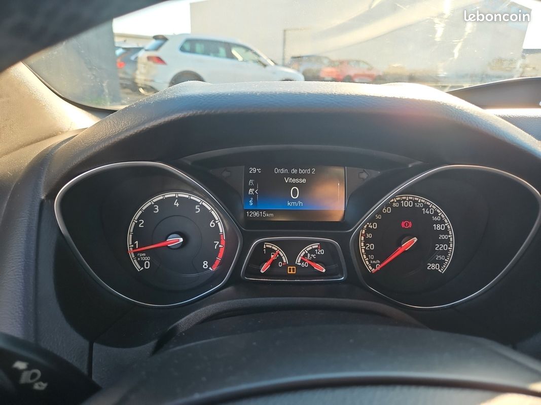 Ford focus 2.0 ecoboost 250 st start-stop flexifuel pack hiver/performance (image 14)