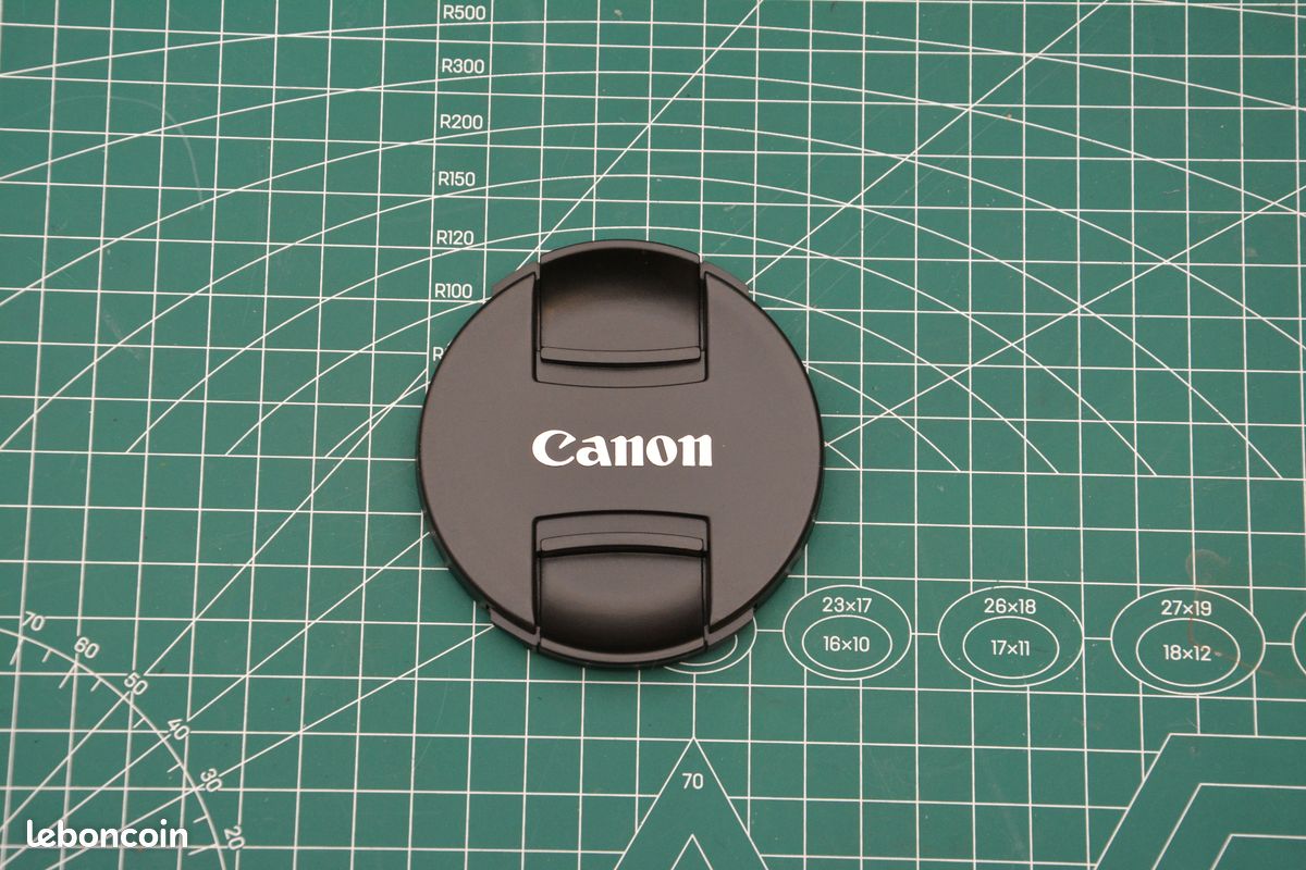 Genuine Soligor 72mm Clip on Lens Cap. B3
