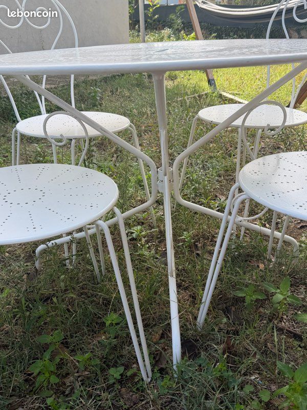 Salon de jardin en fer forgé (image 3)
