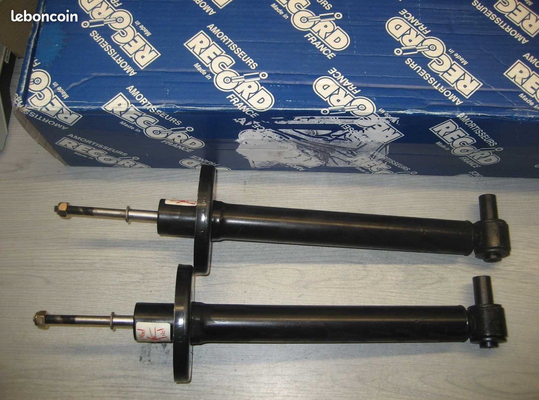 104165 Paire amortisseurs avant audi a4 a6 volkswagen passat (image 1)