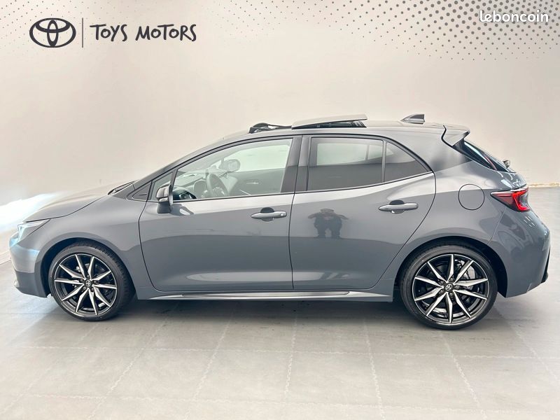 Toyota Corolla Hybride 1.8L 140h GR Sport Pack Techno + TO MY26 (image 2)