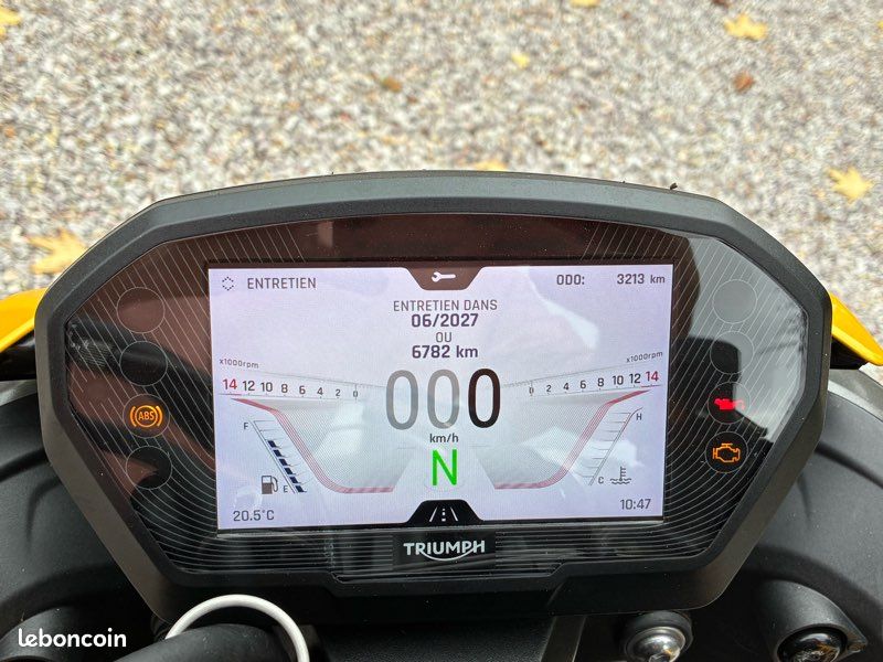Triumph street triple 765 rs (image 3)