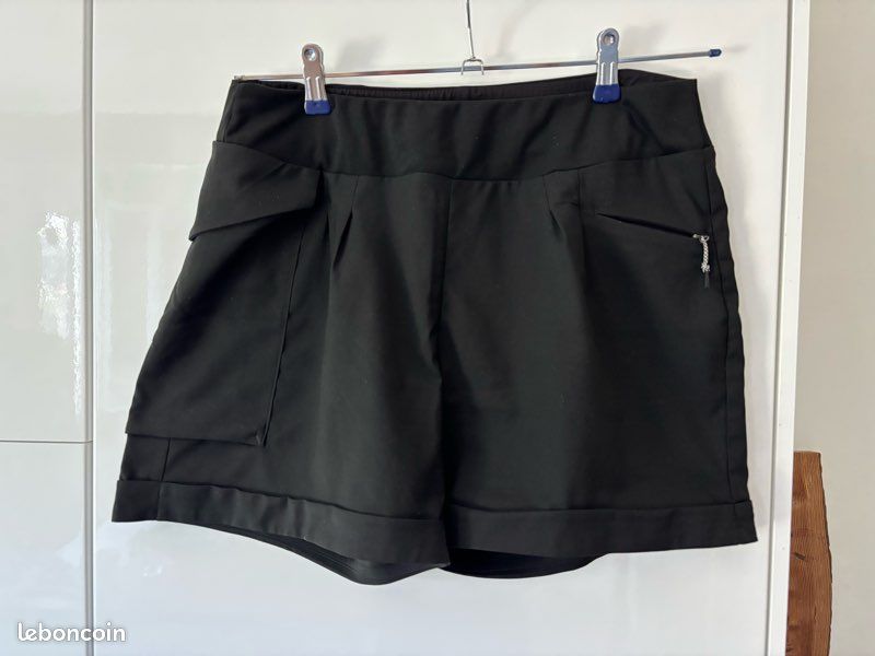 Short noir Quechua taille 40/42 - Vêtements