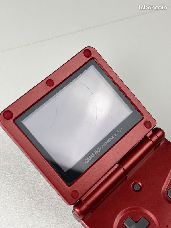 Game Boy Advance SP Rouge + Jeux chargeur et câble (D'occasion) à