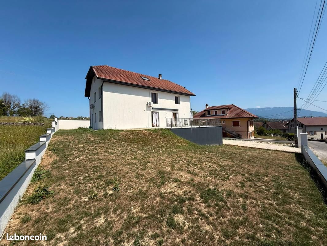 Maison 6 pièces 171 m² · à Sales · 171 m² · 629 000 €