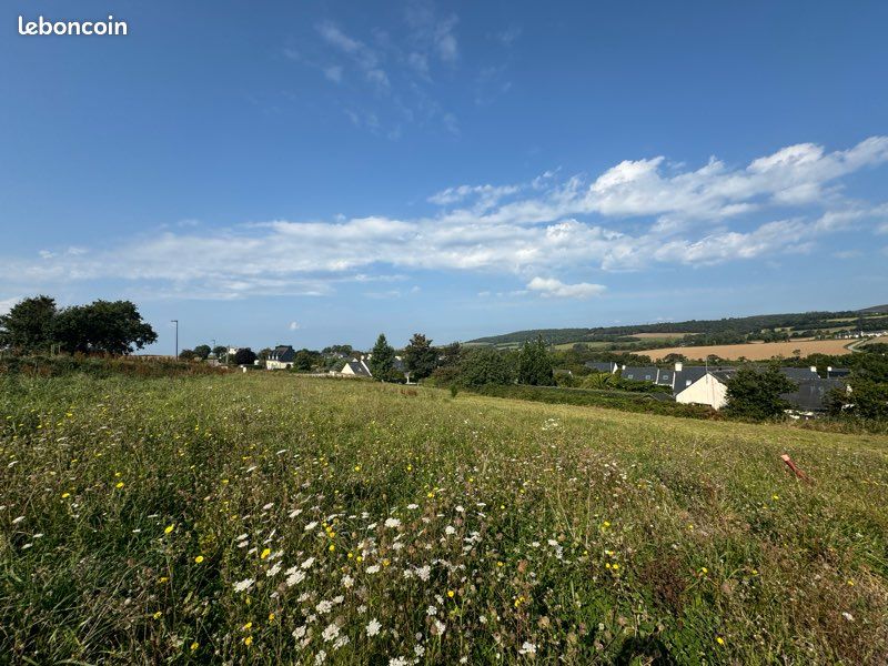 Terrains viabilisés · à Plomodiern · 38 000 €