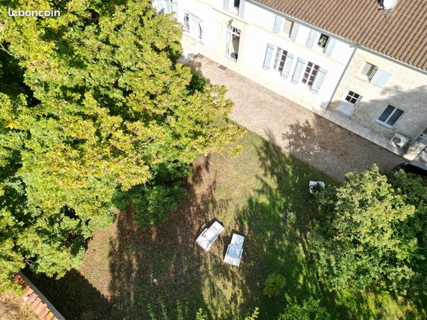 Propriété 8 pièces 244 m²