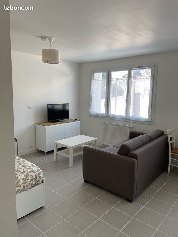 Appartement 1 pièce 27 m² · à Tours · 26,8 m² · 595 €