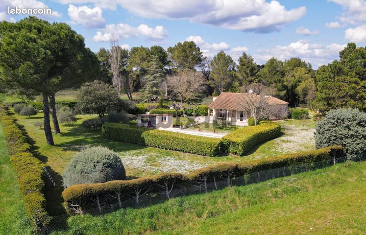 Propriété 6 pièces 141 m²