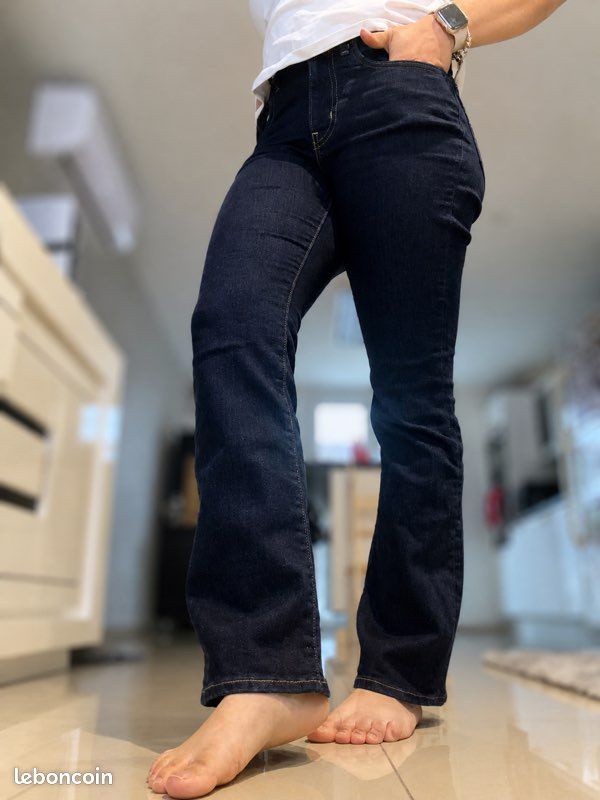 Jean Levi’s 725 High Rise Bootcut – W27 L30 (image 3)