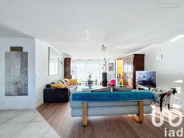 Maison 6 pièces 202 m²