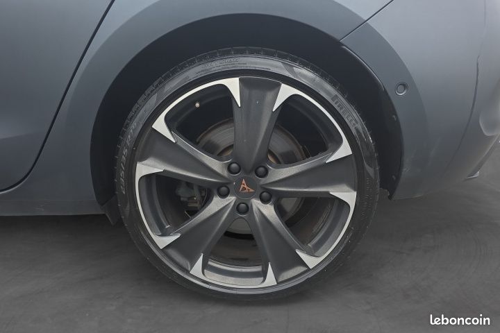 CUPRA LEON 1.4 E-HYBRID 245 VZ DSG6 Sièges chauffants Toit Ouvrant Peinture Mate Garantie 12 mois (image 6)