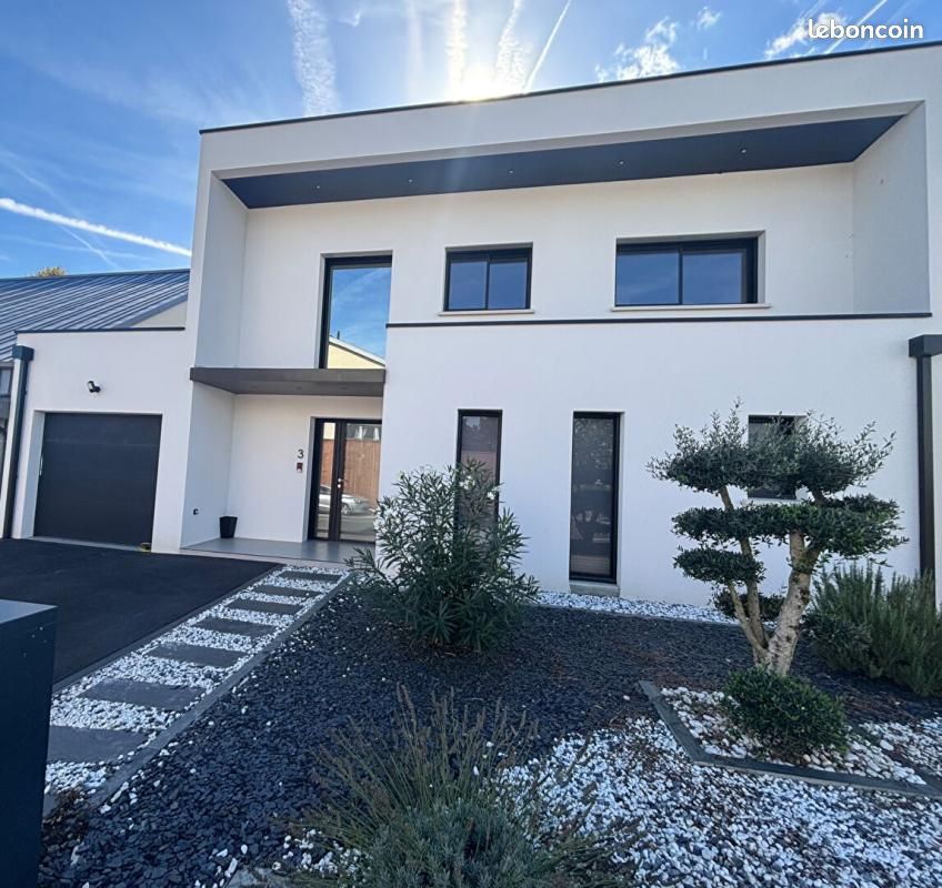 Maison 6 pièces 170 m² · à Montreuil-Juigné · 170 m² · 499 000 €