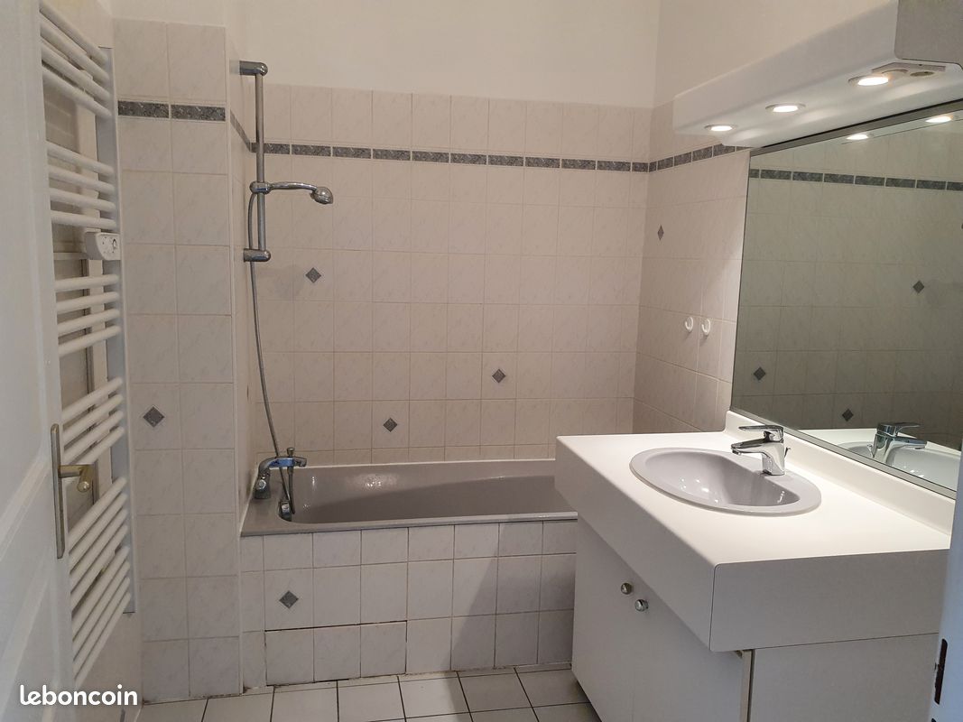 Appartement 4 pièces 95 m² · à Reims · 95 m² · 1 050 €/mois