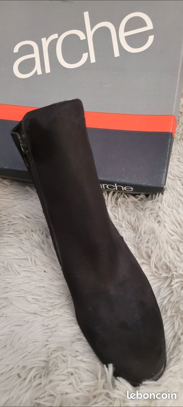 Magnifiques Bottines ou Boots Veau Nubuck Noir ARCHE Pointure 40 Semelle Latex TBE (image 18)