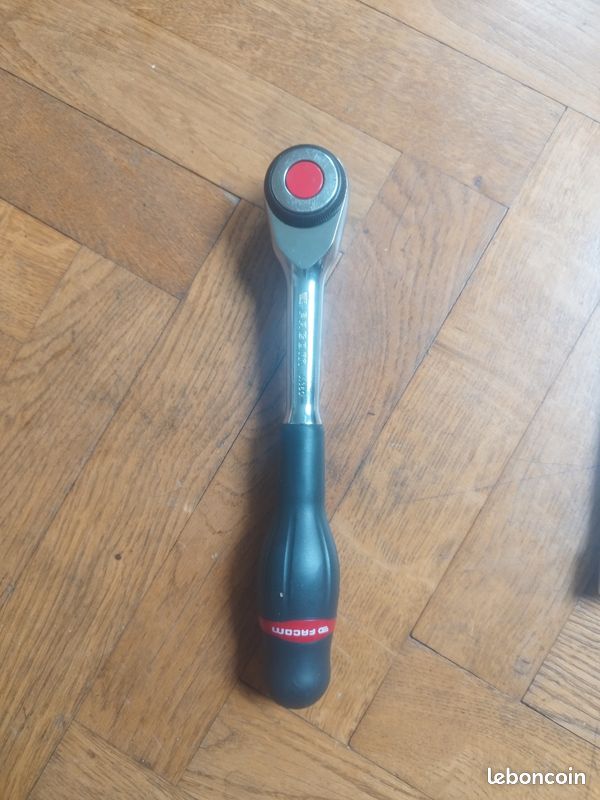 Clé à cliquet Facom + rallonge + douilles 3/8 (image 2)