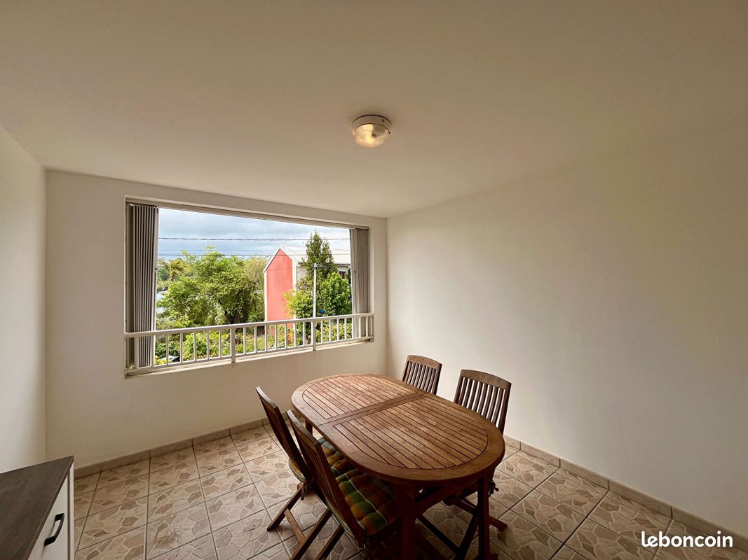 Appartement 3 pièces 67 m² · à Les Trois-Îlets · 67 m² · 1 100 €