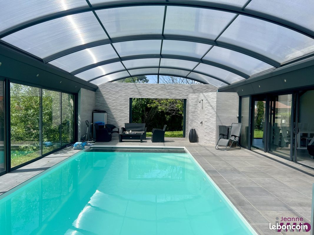 Maison 7 pièces 240 m² · à Évette-Salbert · 240 m² · 420 000 €