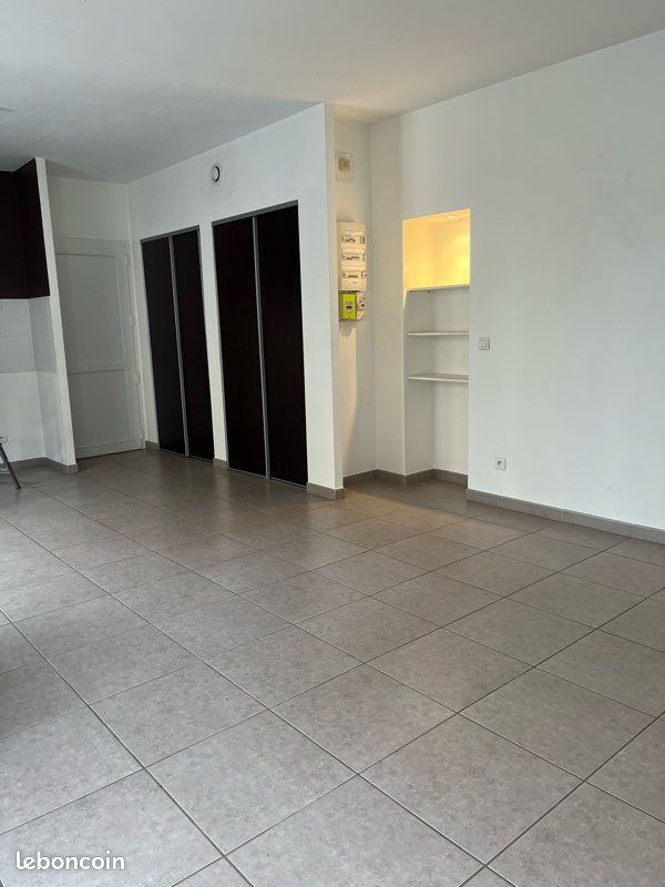 Appartement 3 pièces 67 m² · à Roanne · 67 m² · 499 €
