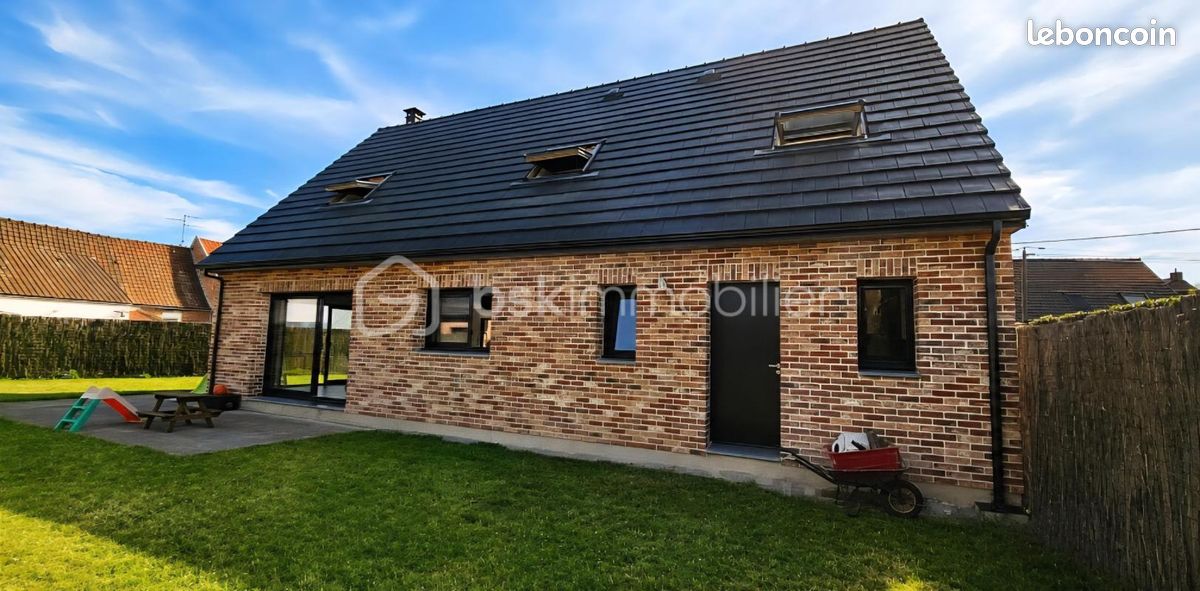 Maison 5 pièces 155 m² · à Mérignies · 155 m² · 554 000 €