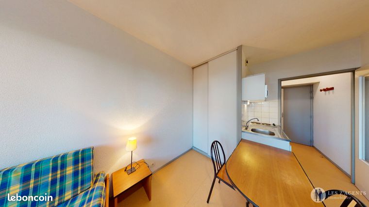 Studio 1 pièce 20 m²