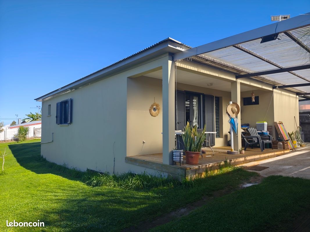 Maison 4 pièces 93 m² · à Le Tampon · 93 m² · 220 000 €