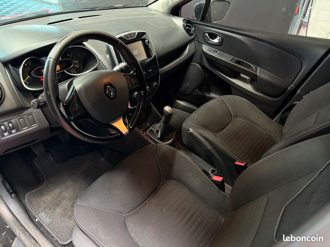RENAULT CLIO IV 75 ch Limited/ ENTRETIEN A JOUR 7580 (image 11)