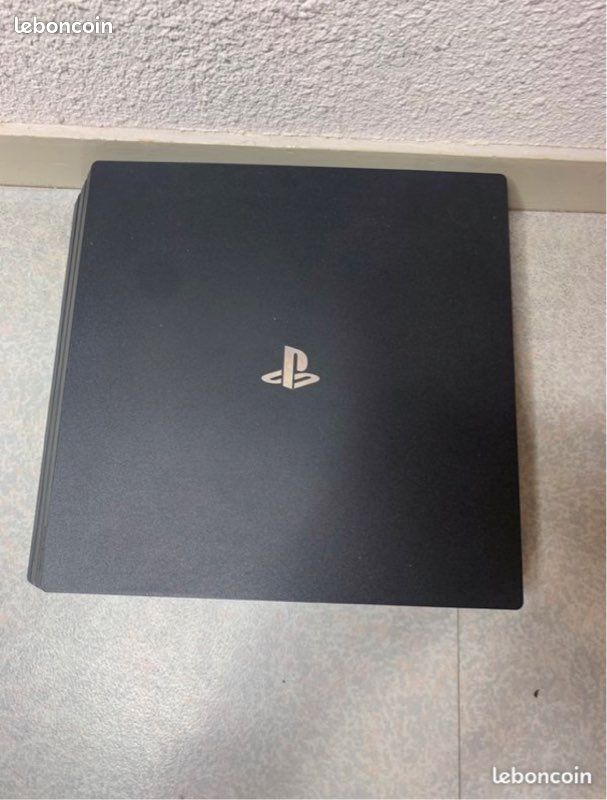 Ps4 pro 1To (image 1)