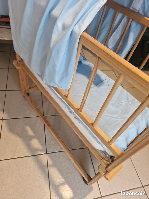 Lit bébé (image 3)